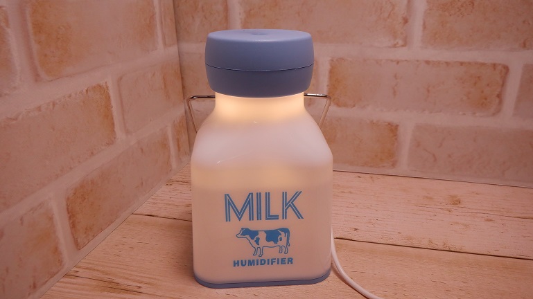 ミルク瓶型ミニ加湿器　正面