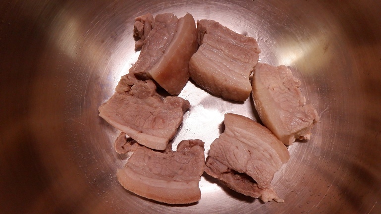ホットクック　豚の角煮＆たまご　具材投入1